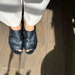 Steve Madden Black Leather Mules